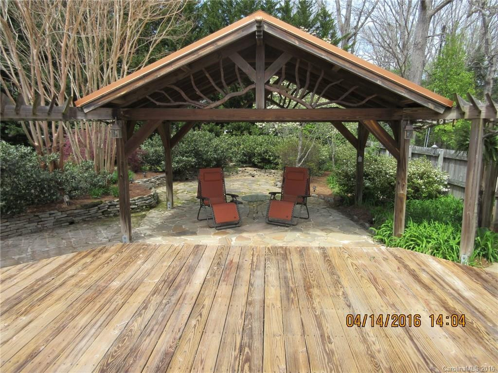 100 Grove Circle - Photo 19