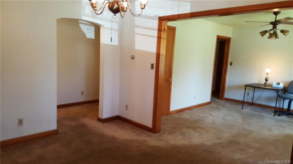 188 Hyatt Street - Photo 12