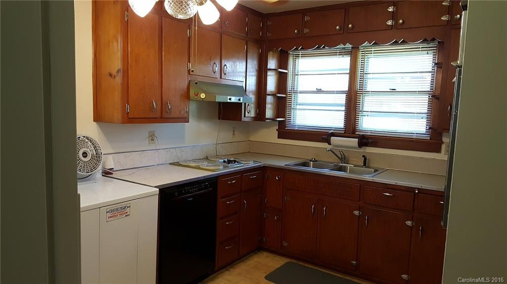 188 Hyatt Street - Photo 4