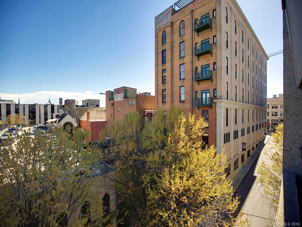 84 Walnut Street #301
