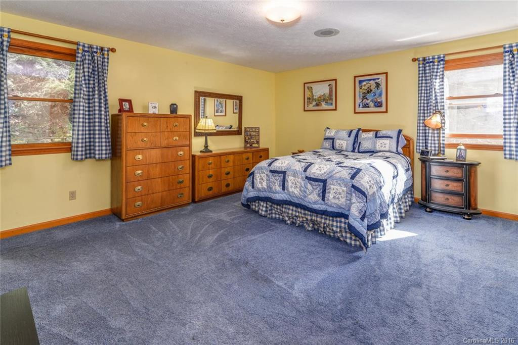 60 Tuckaway Drive - Photo 11