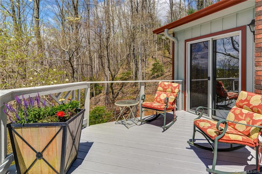 60 Tuckaway Drive - Photo 3
