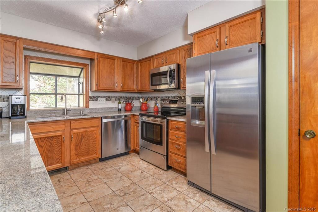 60 Tuckaway Drive - Photo 10