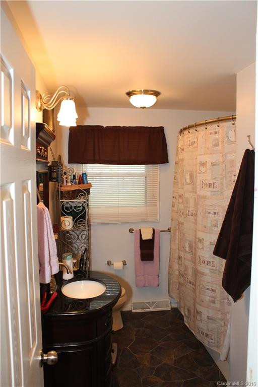 403 Harmon Street - Photo 6