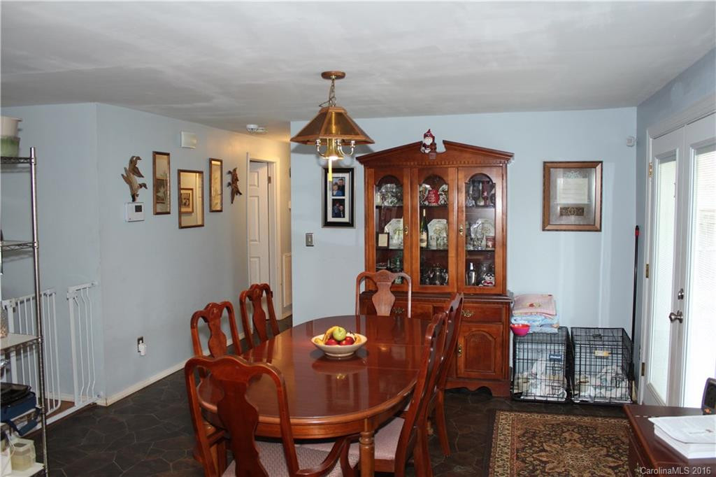 403 Harmon Street - Photo 8