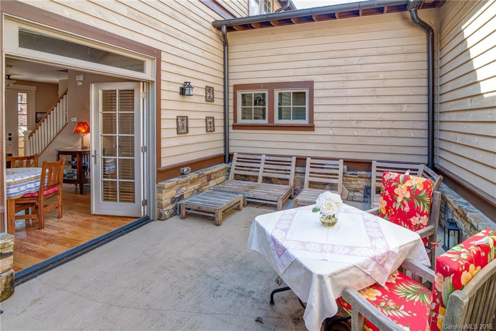 4 Fitzgerald Road #4 - Photo 8