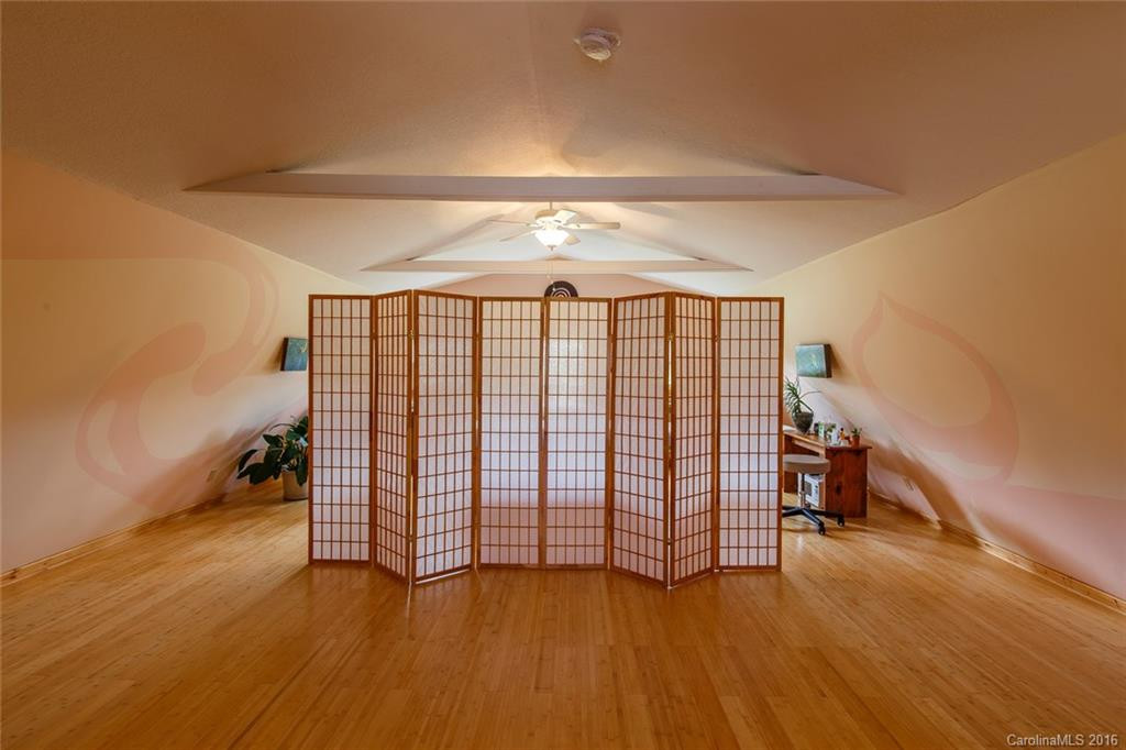 658 Country Club Road - Photo 21