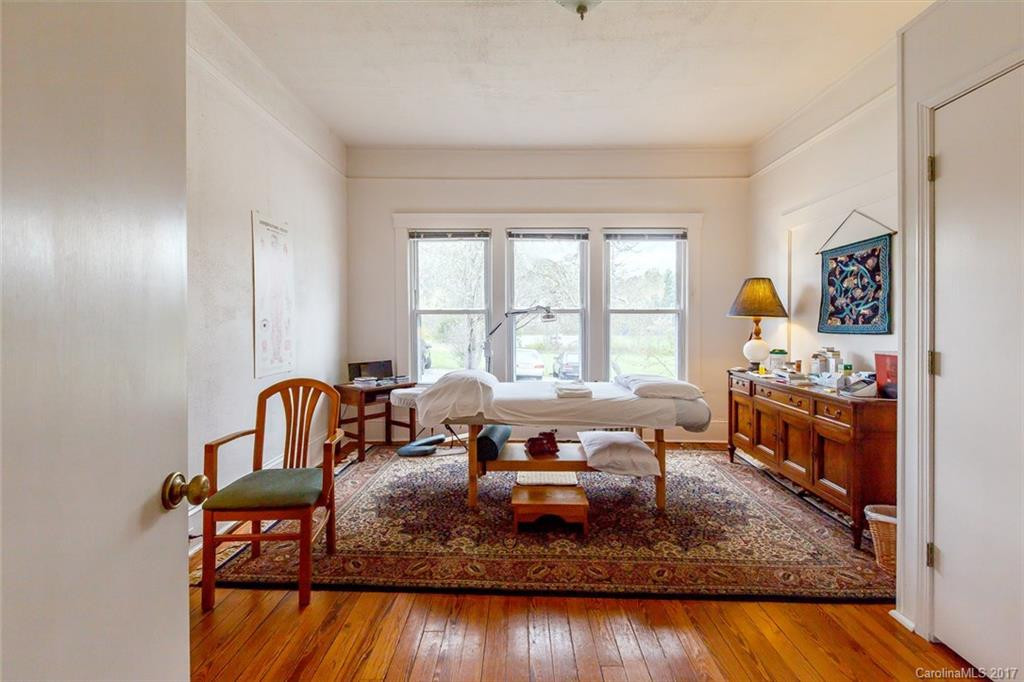 658 Country Club Road - Photo 10