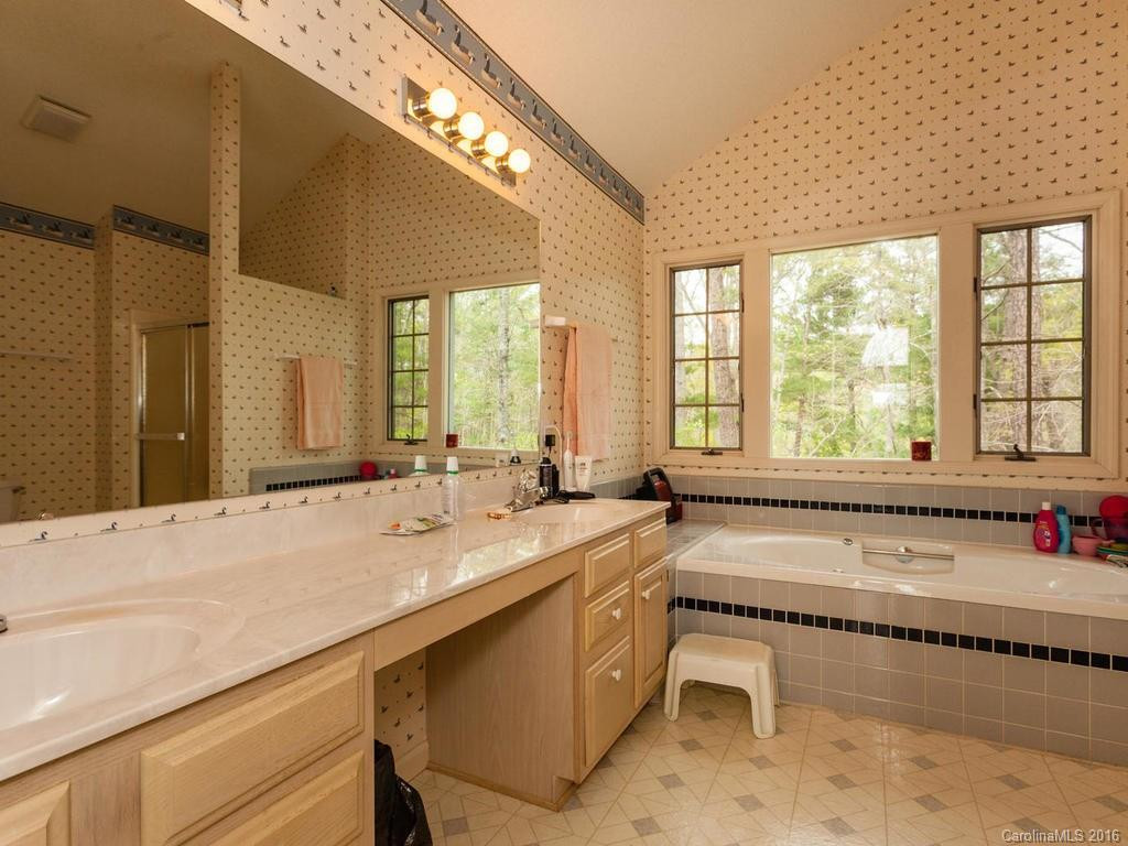 18 Sunny Ridge Drive - Photo 13