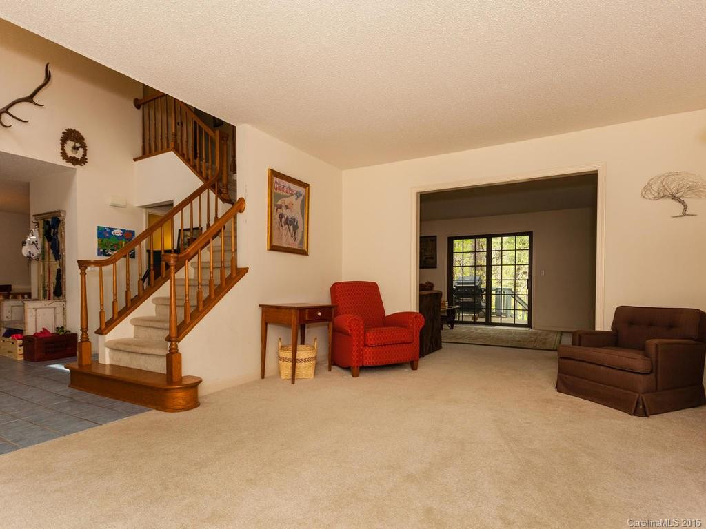 18 Sunny Ridge Drive - Photo 6