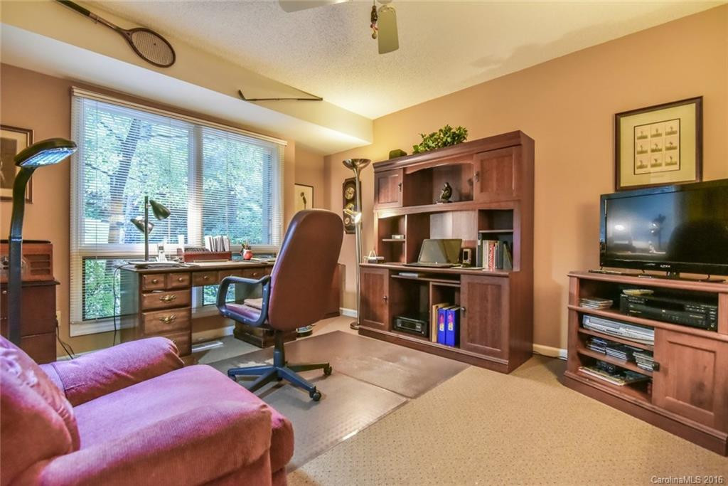 215 Fern Creek Drive #8 - Photo 11
