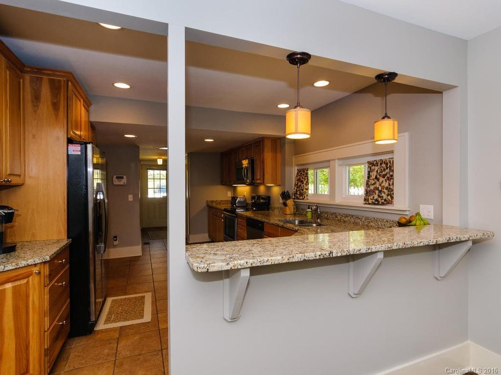 219 Fairfax Avenue - Photo 12