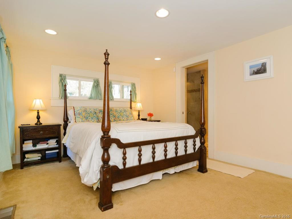 219 Fairfax Avenue - Photo 14