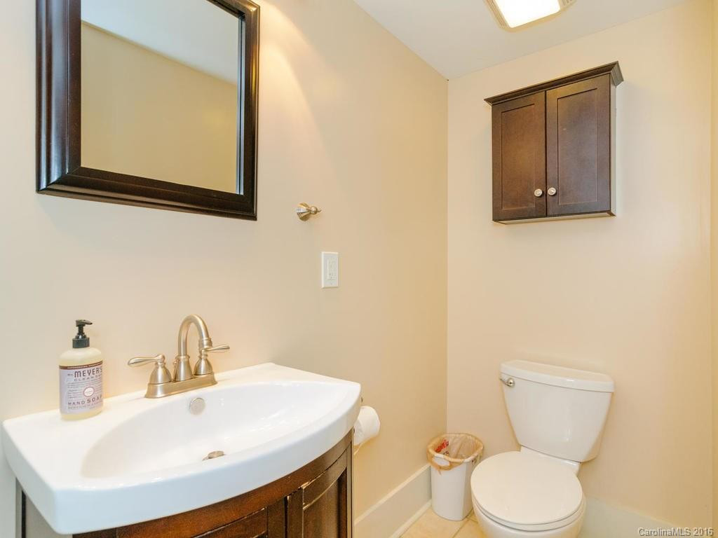 219 Fairfax Avenue - Photo 16