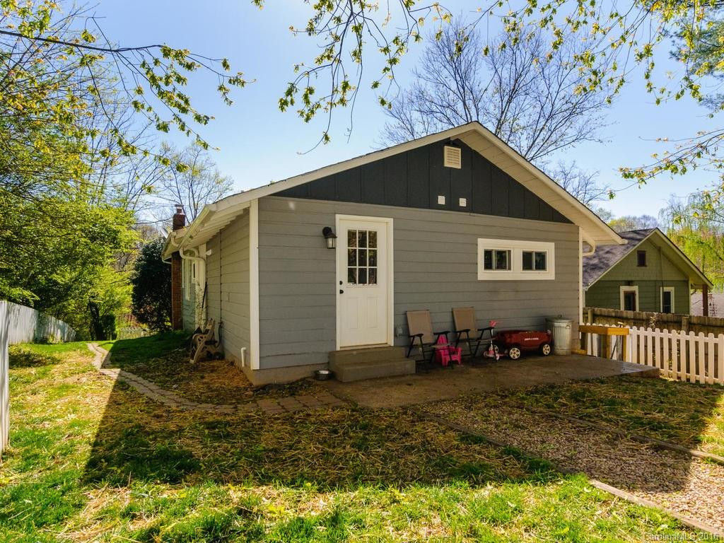 219 Fairfax Avenue - Photo 22