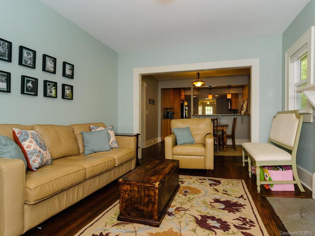 219 Fairfax Avenue - Photo 5