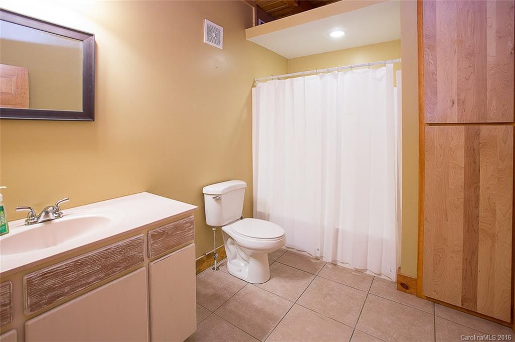 8593 Sugar Hill Road - Photo 14