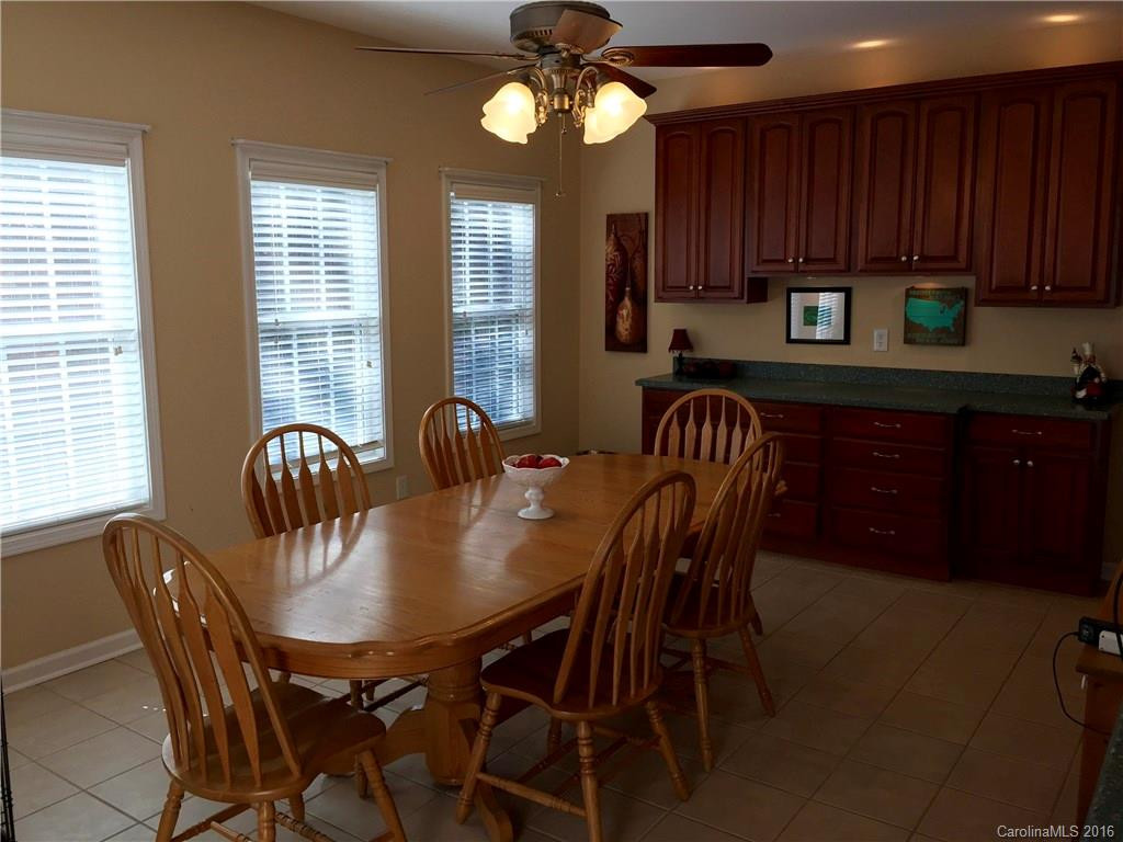 273 Cross Creek Drive - Photo 4
