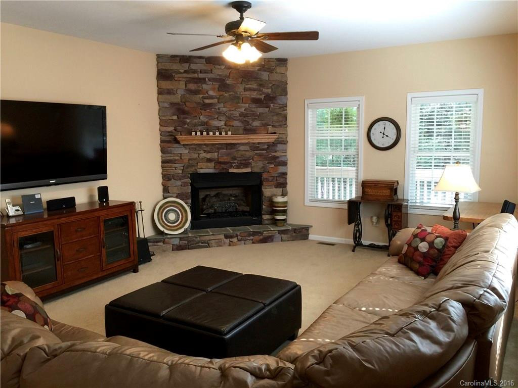 273 Cross Creek Drive - Photo 5