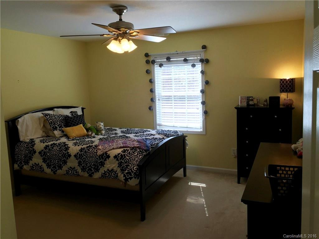 273 Cross Creek Drive - Photo 10