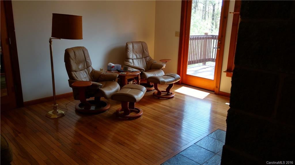 91 Hilltop Drive - Photo 14