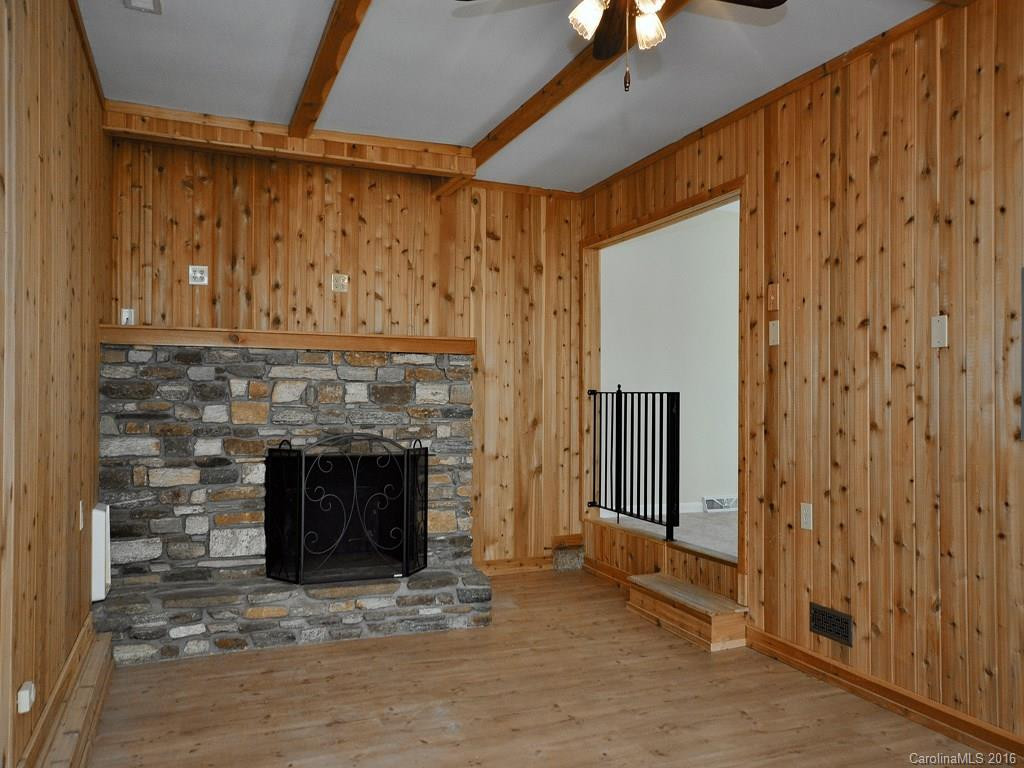 403 Rowland Road - Photo 2