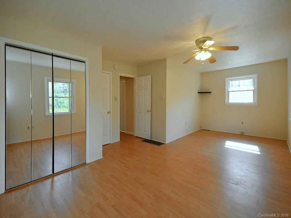 403 Rowland Road - Photo 12