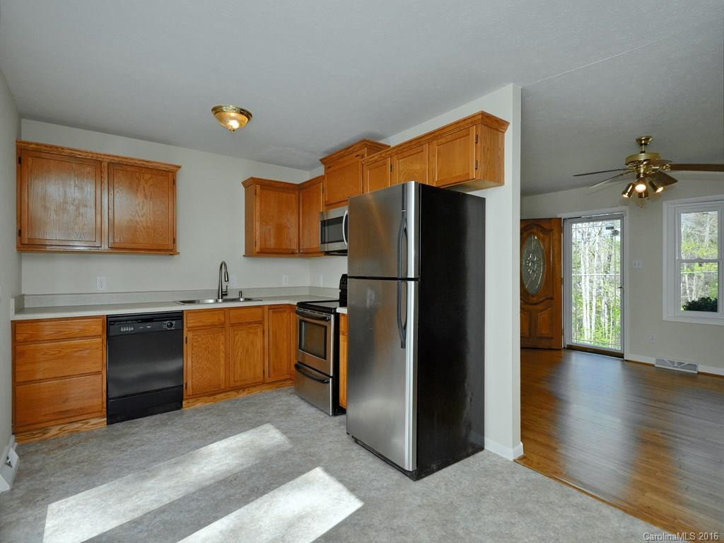 403 Rowland Road - Photo 4