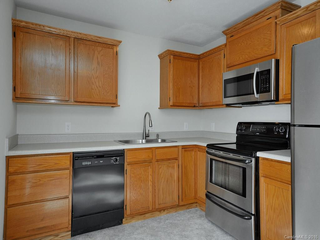 403 Rowland Road - Photo 5