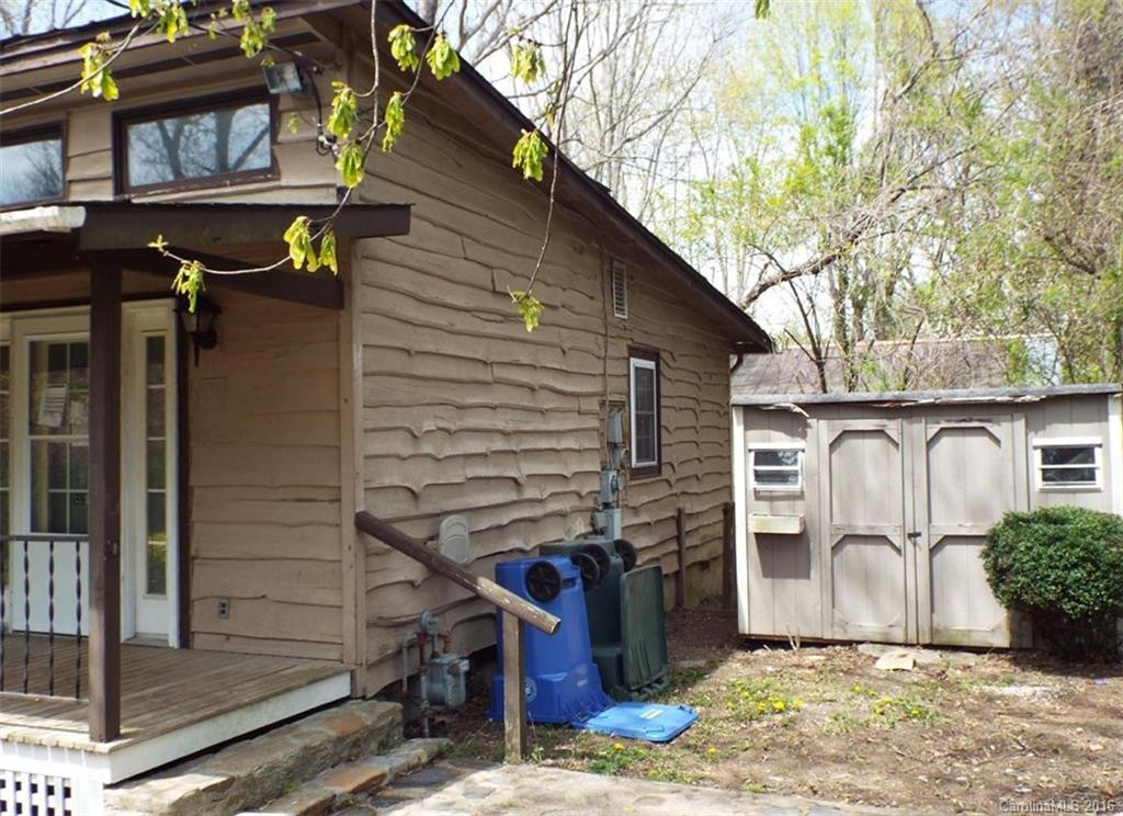 1211 Cherokee Drive - Photo 4