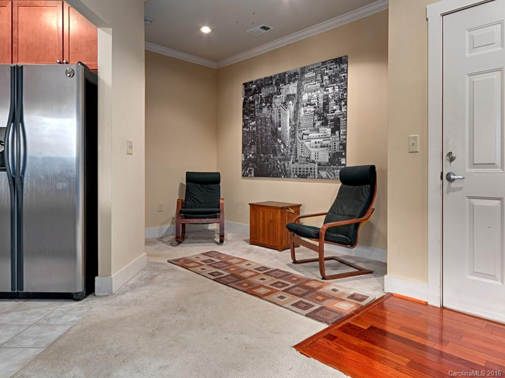 9 Kenilworth Knoll #318 - Photo 4