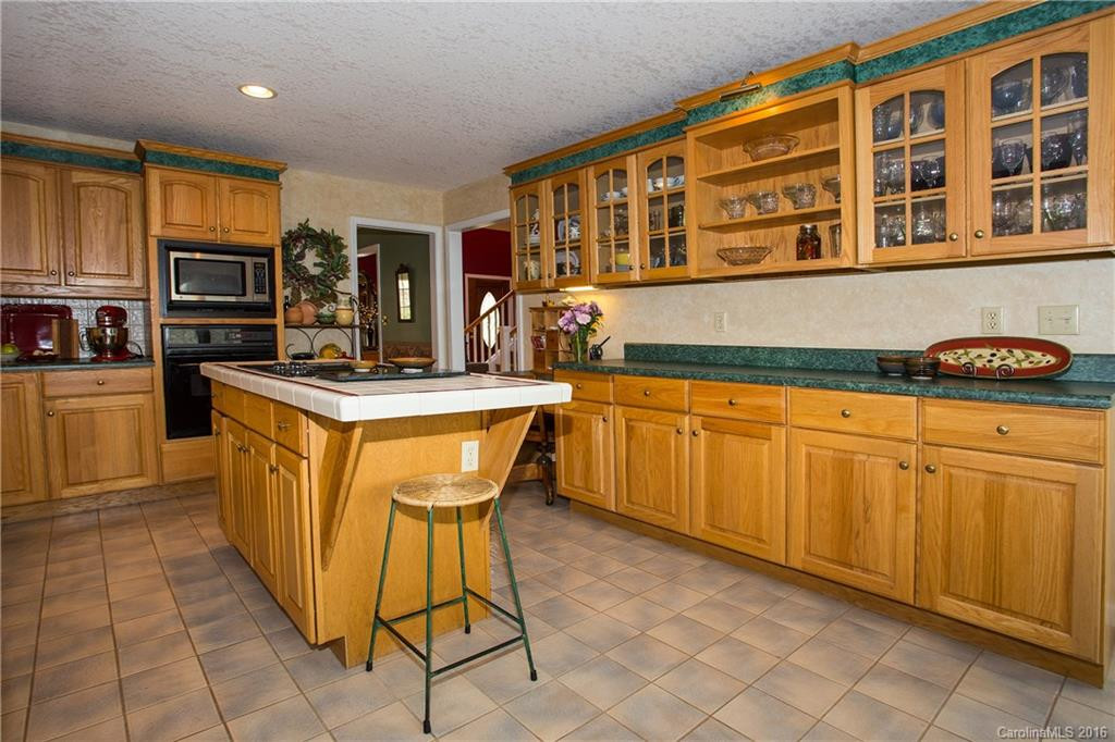 92 Red Oak Drive - Photo 7