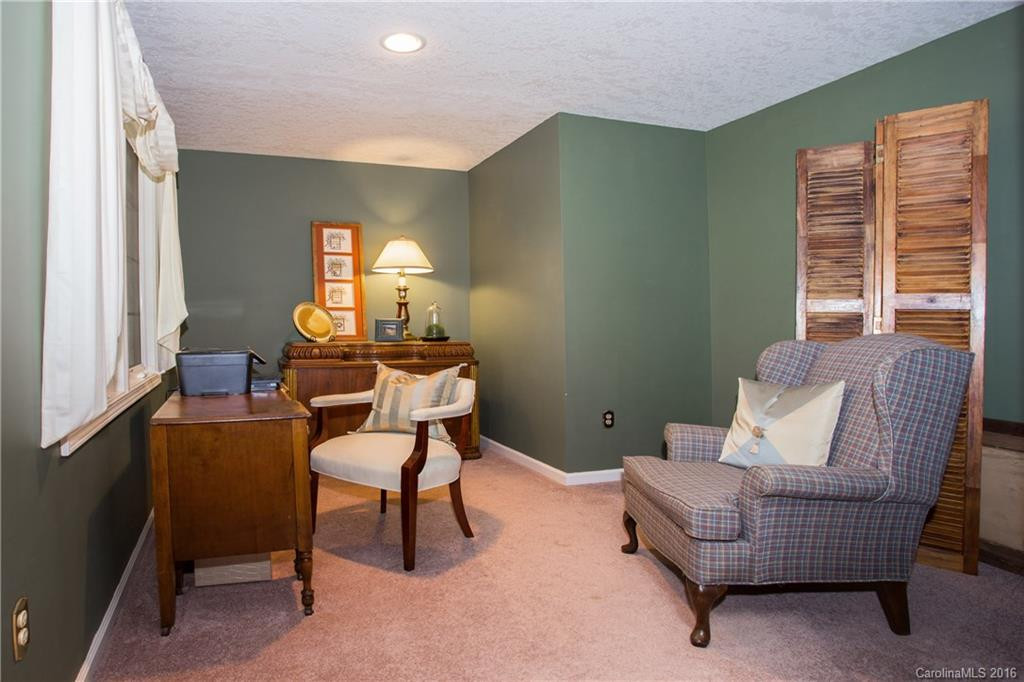 92 Red Oak Drive - Photo 9