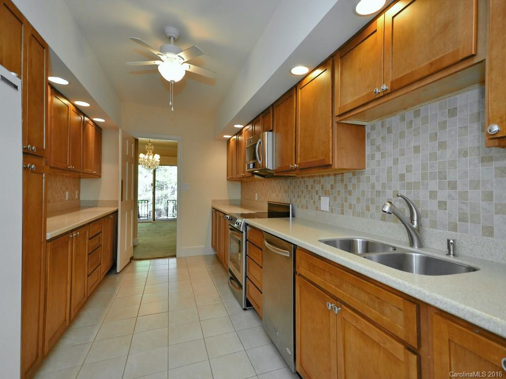 7 Bourne Lane #7 - Photo 4