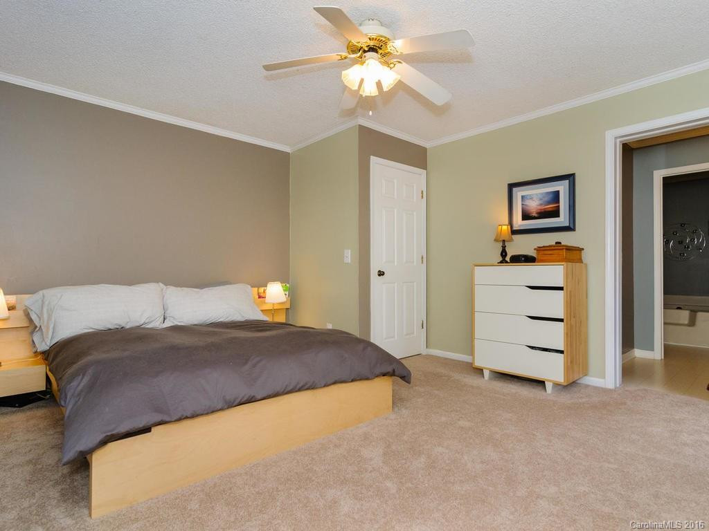 365 Riverview Drive - Photo 16