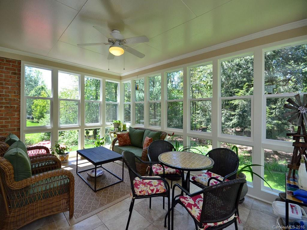 112 Radcliff Court - Photo 11