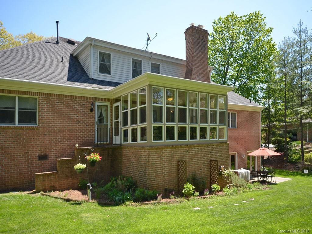 112 Radcliff Court - Photo 14