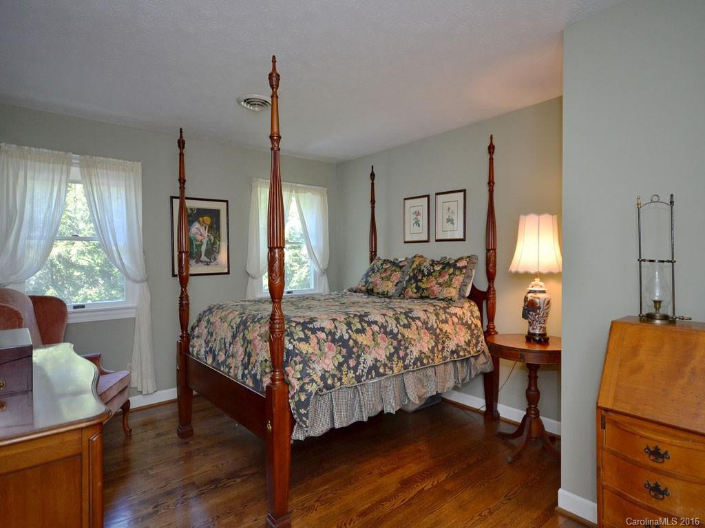 112 Radcliff Court - Photo 17