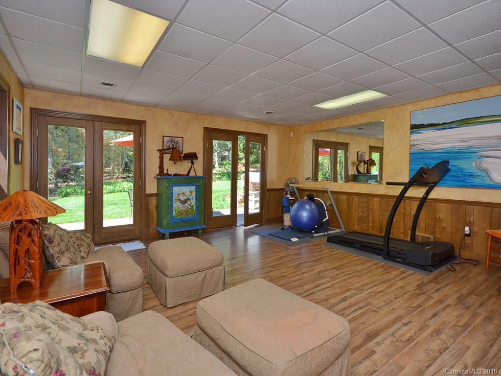 112 Radcliff Court - Photo 23