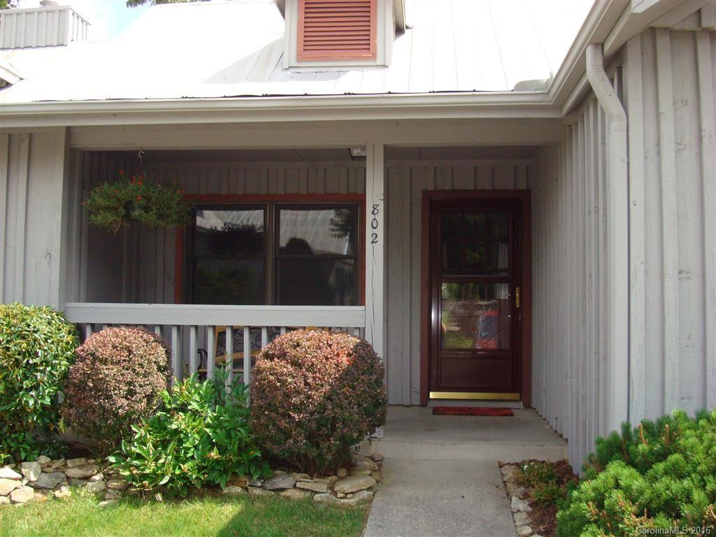 802 Eagles Nest Court #802