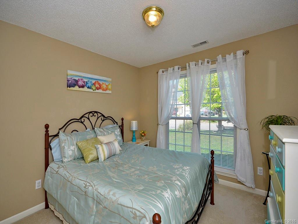 367 Glensprings Drive - Photo 12