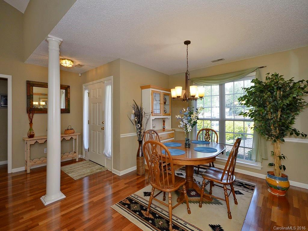 367 Glensprings Drive - Photo 4