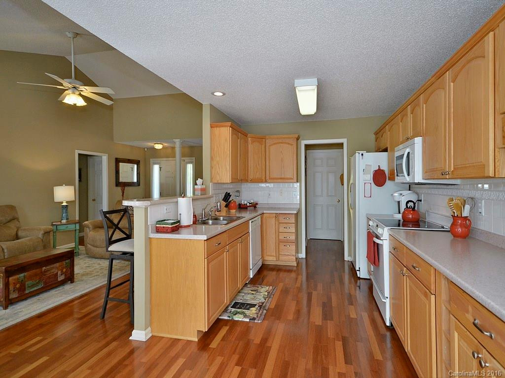 367 Glensprings Drive - Photo 5