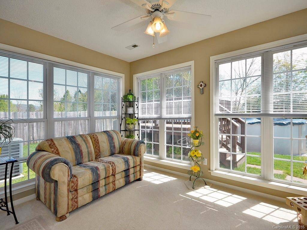 367 Glensprings Drive - Photo 9