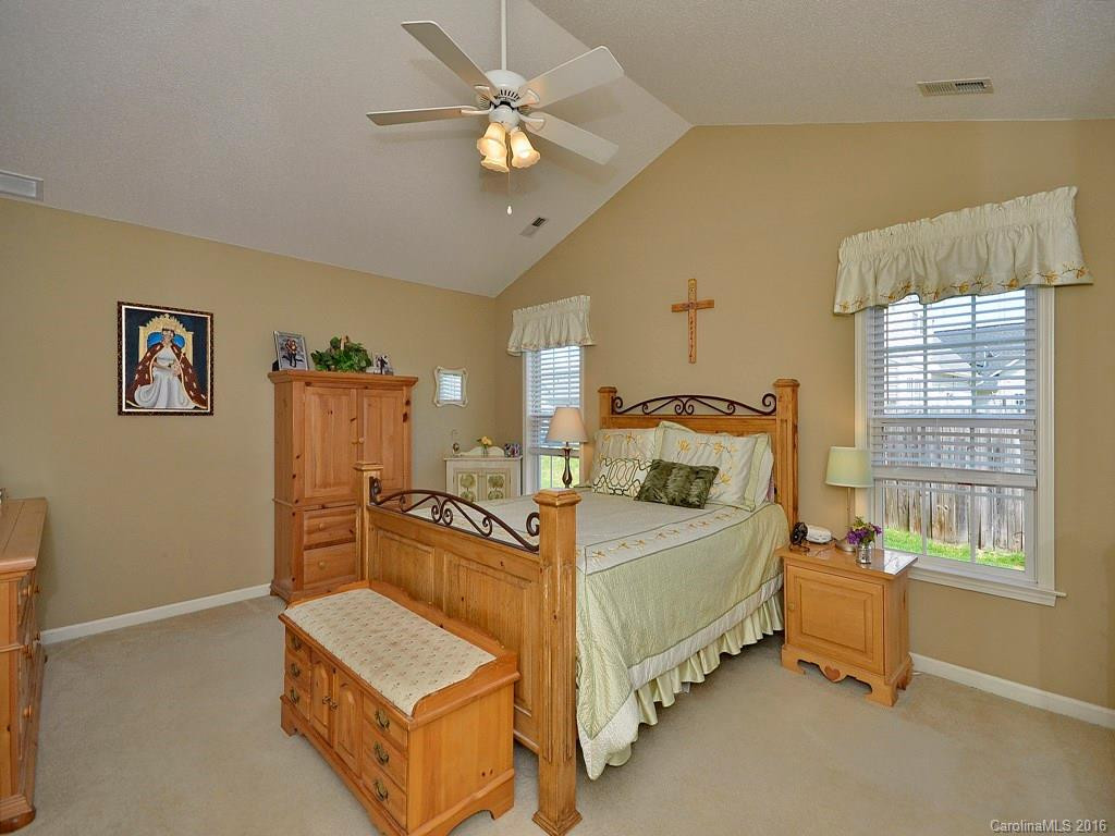 367 Glensprings Drive - Photo 10