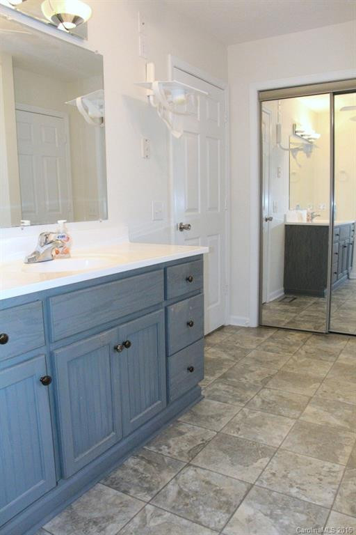 204 Springwood Drive - Photo 12