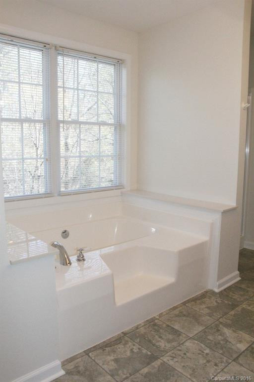 204 Springwood Drive - Photo 13