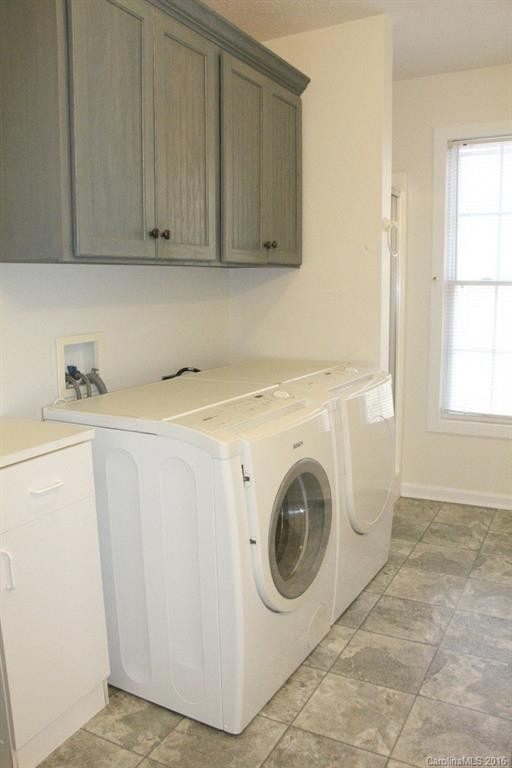 204 Springwood Drive - Photo 14