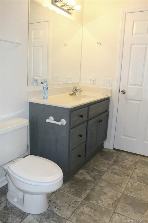 204 Springwood Drive - Photo 15