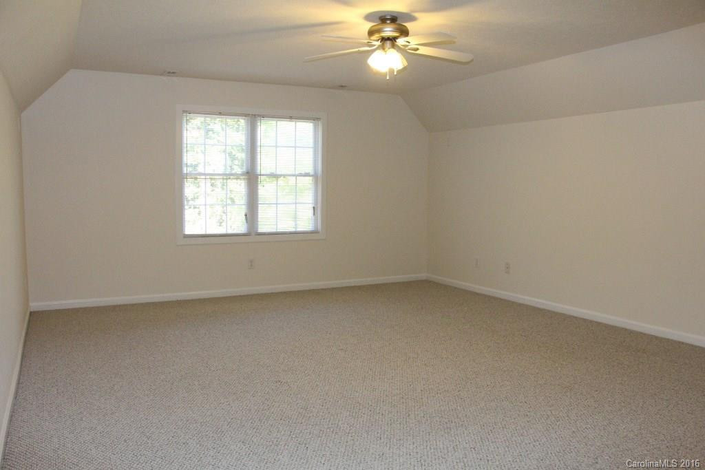 204 Springwood Drive - Photo 17